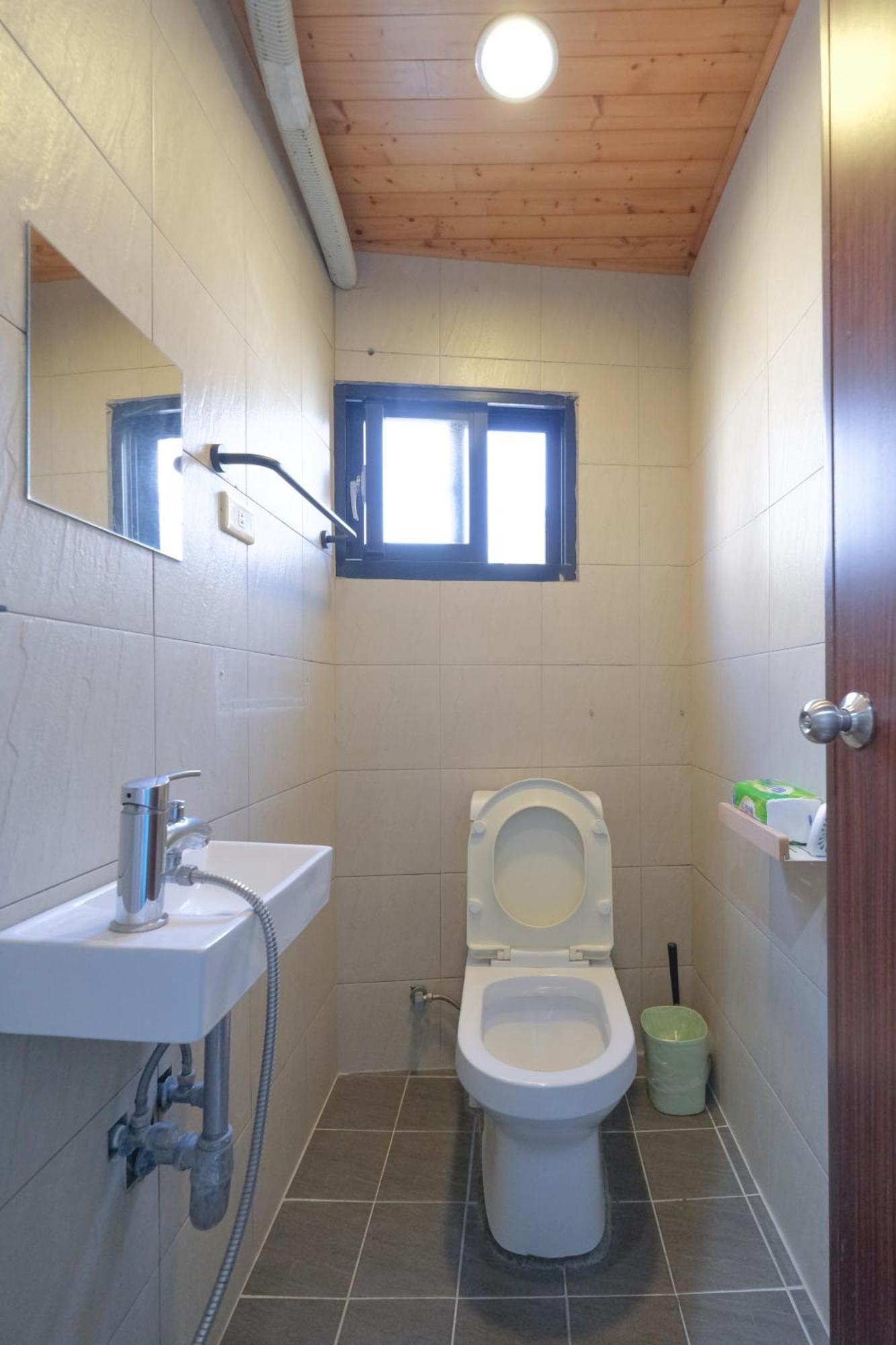 טאינאן Re+Wood Guesthouse מראה חיצוני תמונה